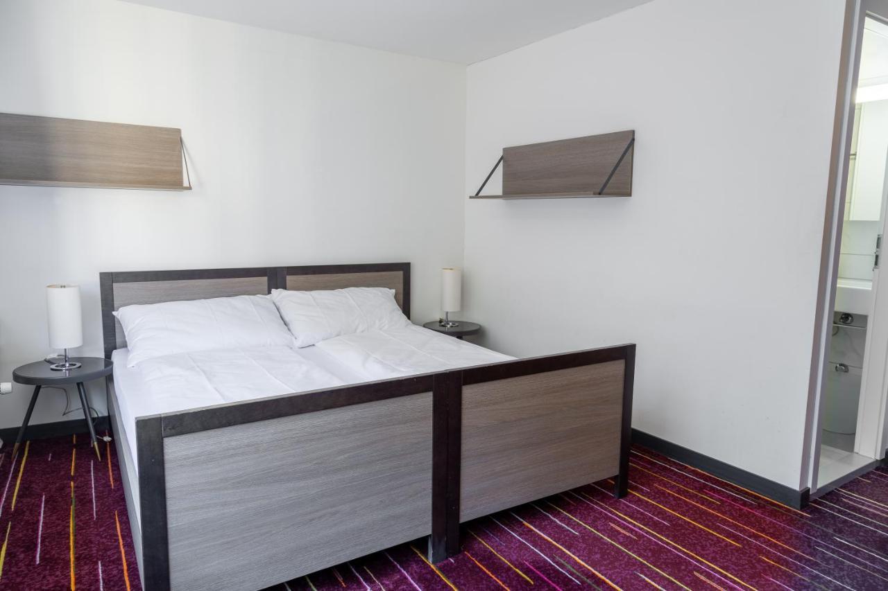 Glandon Rooms Limelight - Self-Check-In Lucerna Exterior foto
